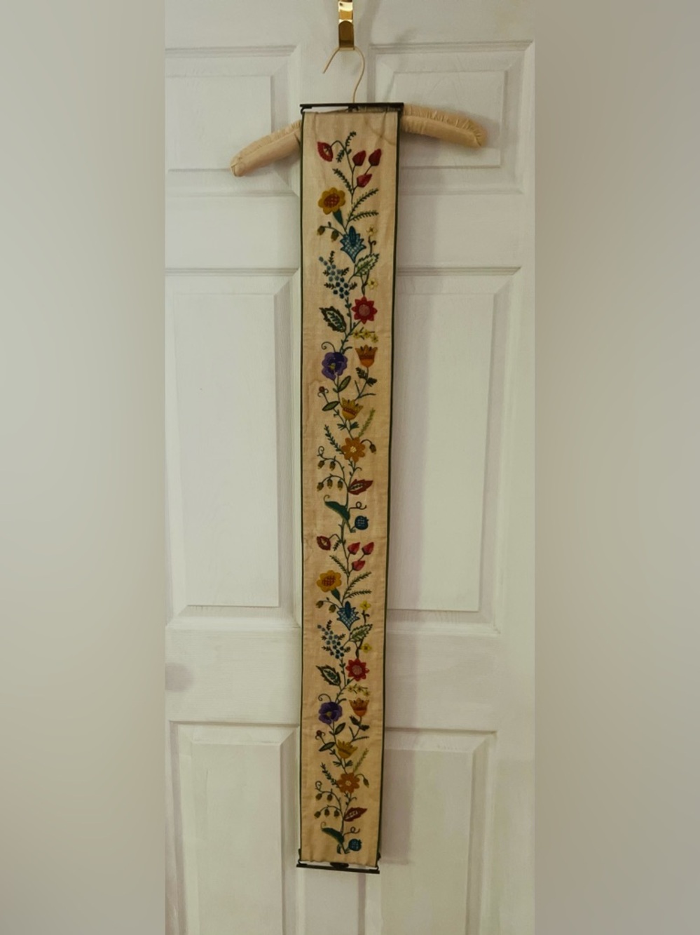Vintage Embroidered Floral Wall Hanging/Table Runner